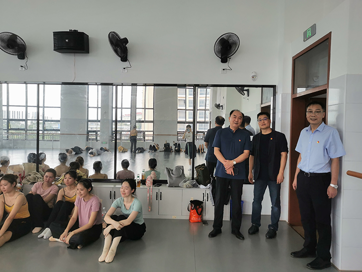 东方心今期马报彩图