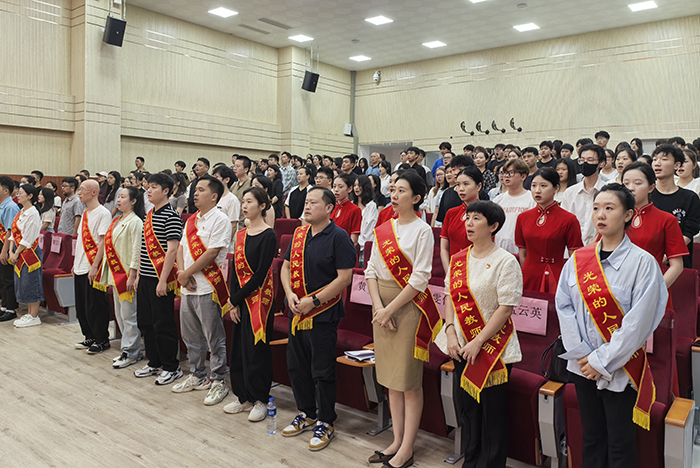 东方心今期马报彩图