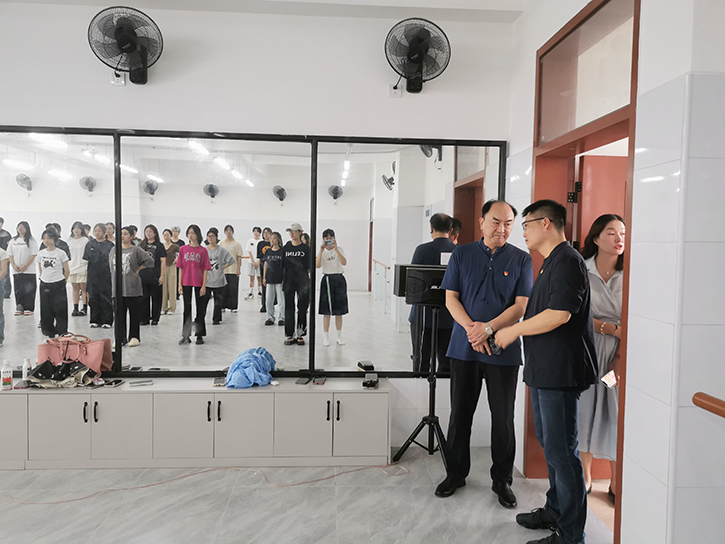东方心今期马报彩图
