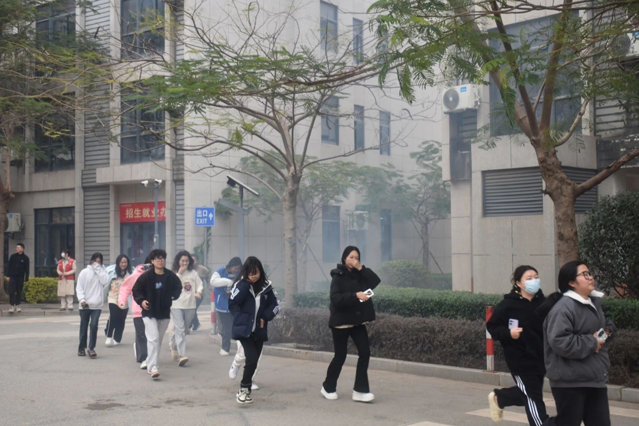 东方心今期马报彩图